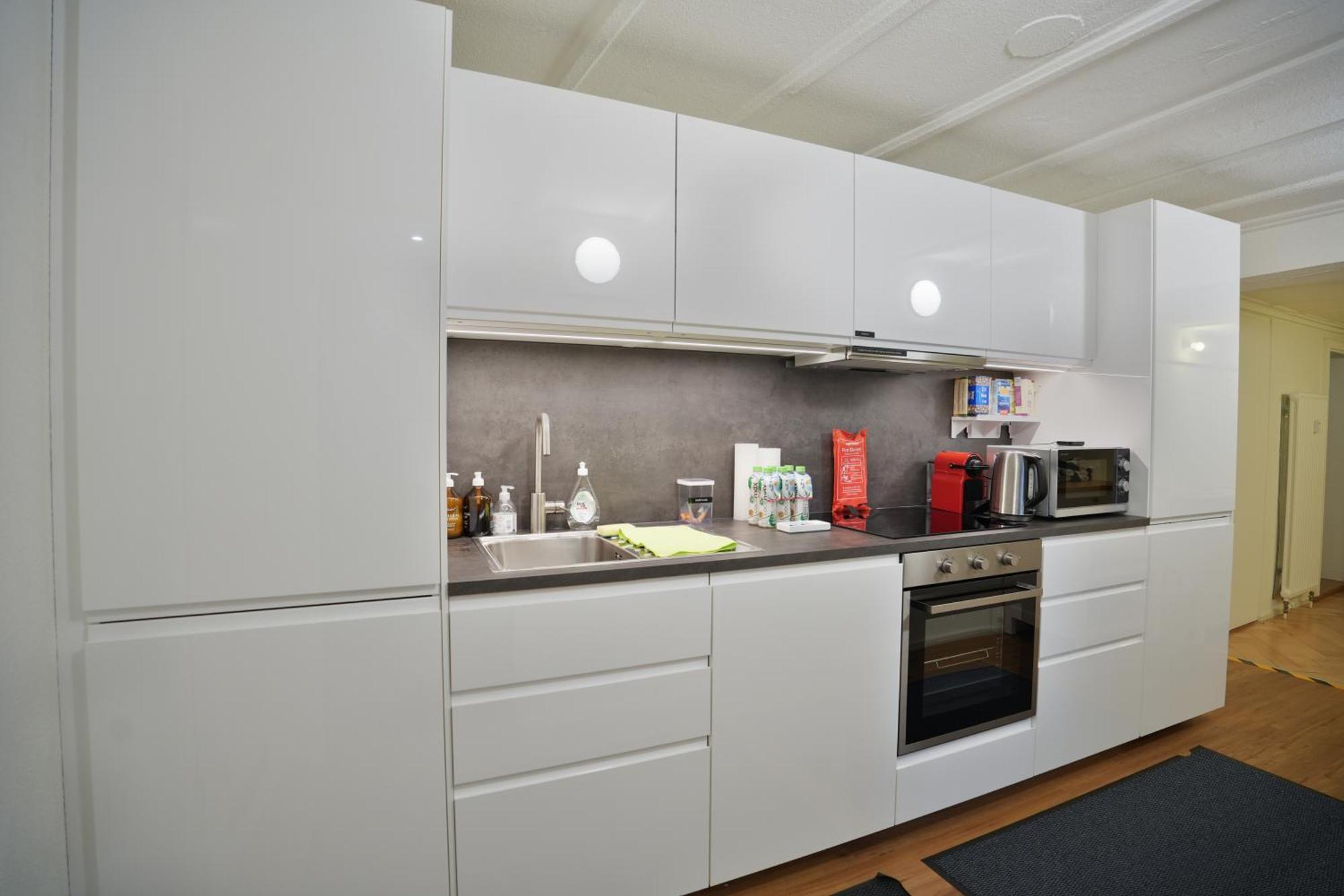 Cozy City Center, 4 Bedroom- 120Sq, 5Min Walk To Main Station Basel Eksteriør bilde
