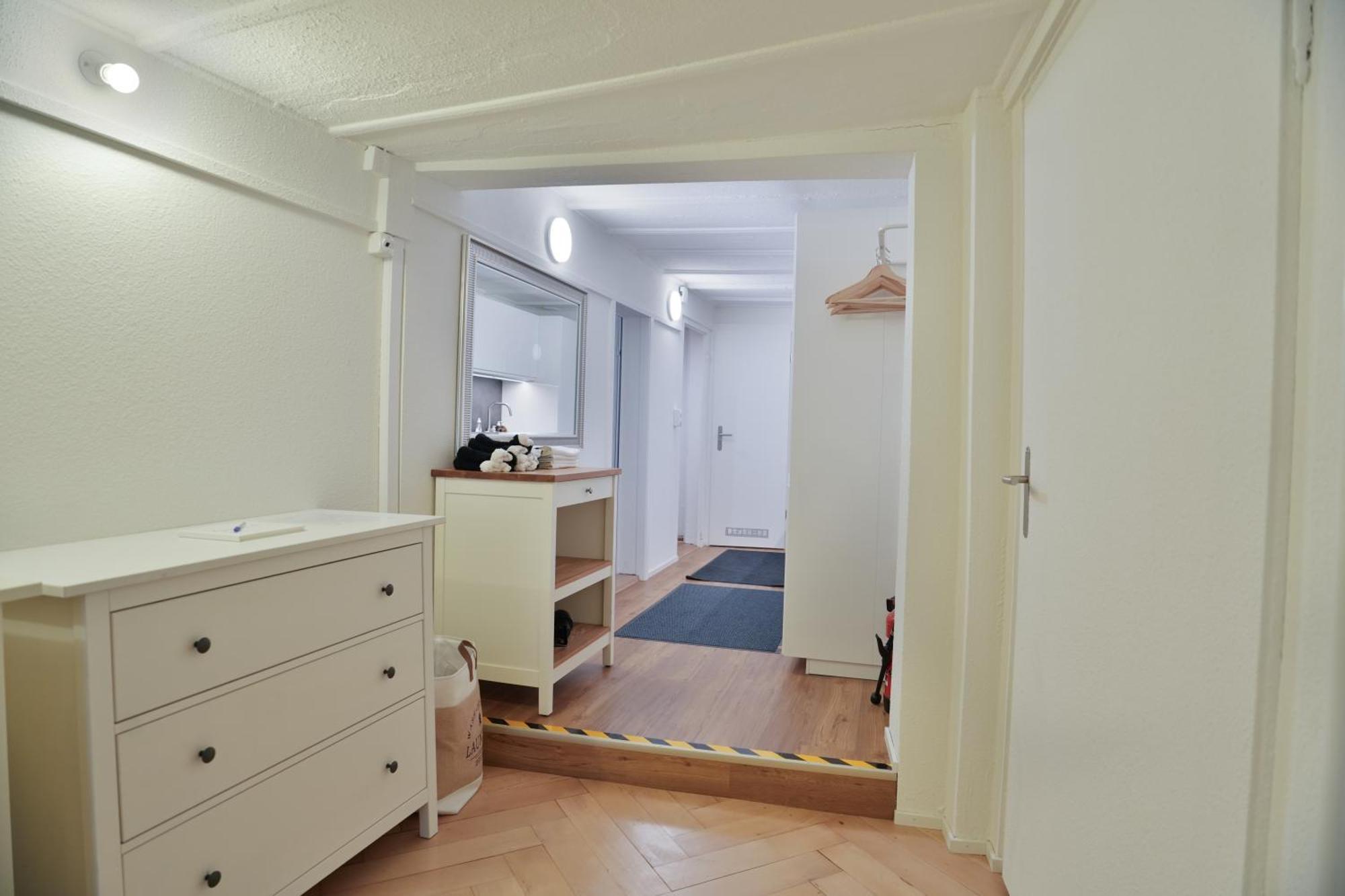 Cozy City Center, 4 Bedroom- 120Sq, 5Min Walk To Main Station Basel Eksteriør bilde